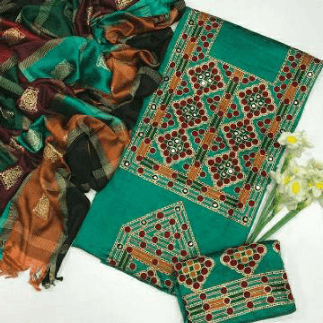 Winter collection
Staple marina