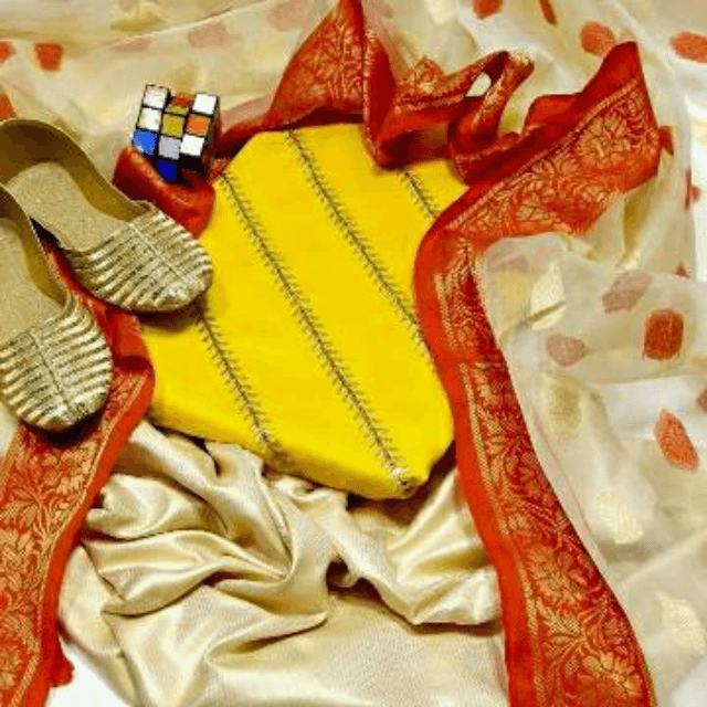 *DISCOUNT OFFER*

Fancy Party Wear 🎉 

3pc Dress