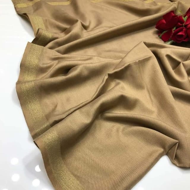 Pure Ackralik wool Fabric
Zari Patti Border Special Pashmina