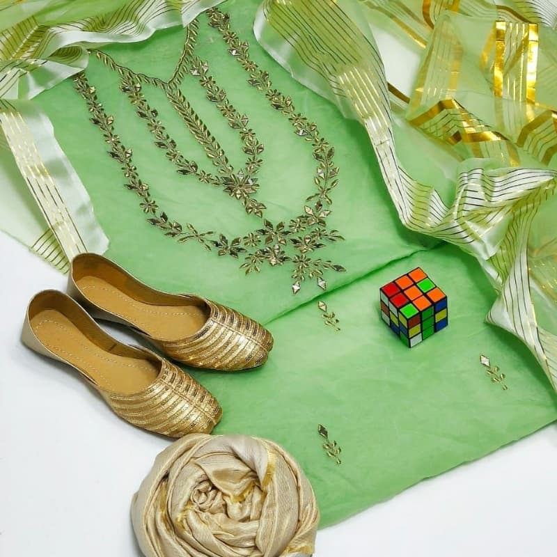 *ALHAMDULILAH *

Double Haar Gala
3 Pcs Suit