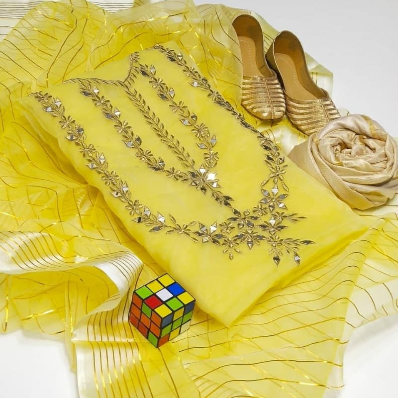 *ALHAMDULILAH *

Double Haar Gala
3 Pcs Suit