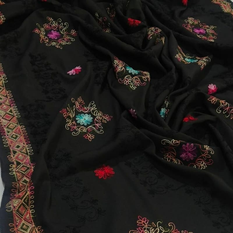 *FREE HOME DELIVERY OFFER*

*Beautiful Embroided Chadar*