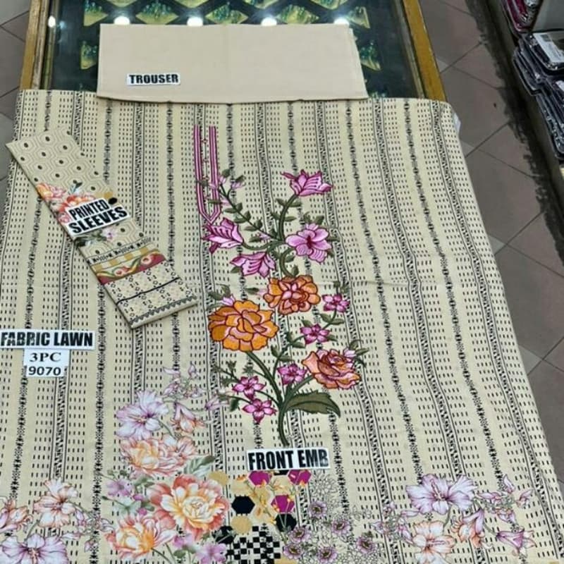 Saya lawn collection 2022
*Fabric lawn